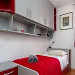 Ursus Apartment Split